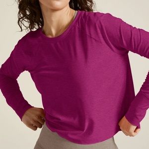 Beyond Yoga Featherweight Daydreamer Pullover Size M Magenta Heather
